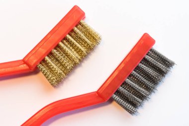 İki Metal Tüylü Fırça