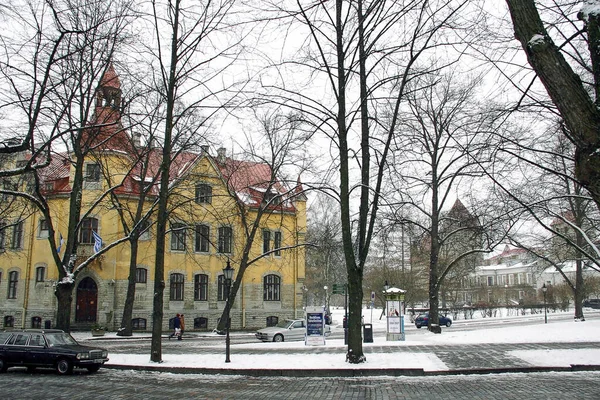 Таллин, Эстония, 02.06.2019. Улицы Старого Таллинна зимой . — стоковое фото