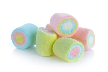  Beyaz arka plan üzerinde Marshmallows şeker
