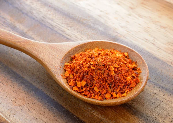 Cayenne pepper in a spoon — Stock Photo, Image