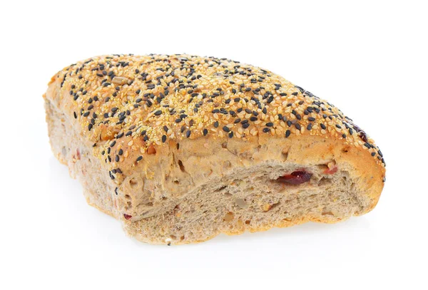 Szezámmagos zsemle kenyér, fehér háttér — Stock Fotó