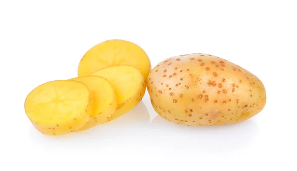 Potatis på vit bakgrund — Stockfoto