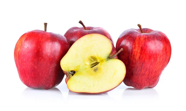 แอปเปิ้ลสีแดงบนพื้นหลังสีขาว — ภาพถ่ายสต็อก