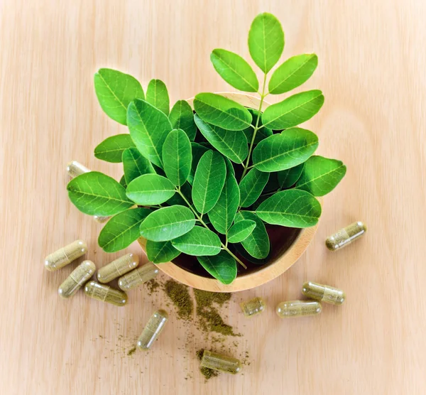 Moringa Leaves Capsules Herbs Health — Stock Photo, Image