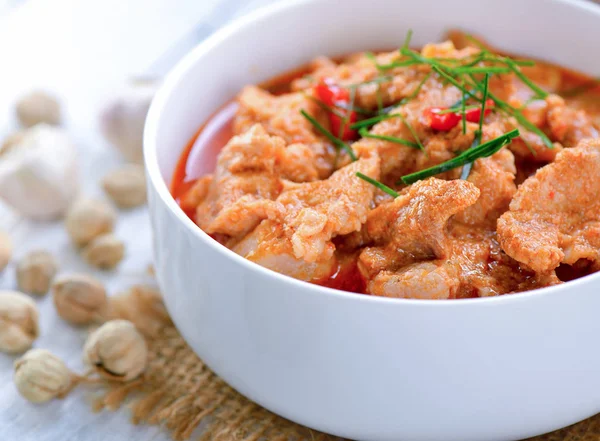 Panang curry con carne de cerdo .thai alimentos —  Fotos de Stock