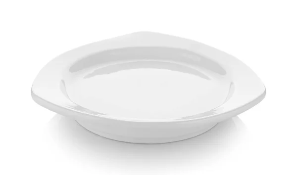 Порожня тарілка на білому тлі — стокове фото