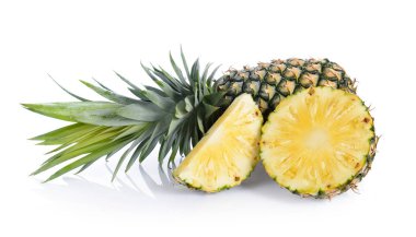 Beyaz arkaplanda izole edilmiş ananas