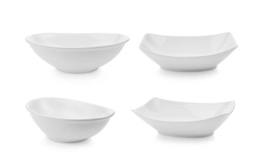 Beyaz arkaplanda boş seramik kase