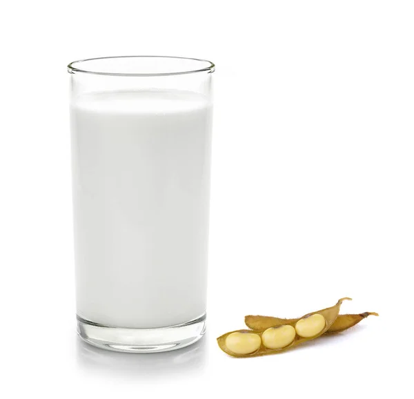 Glas Milch Und Sojabohnen Auf Weißem Hintergrund — Stockfoto