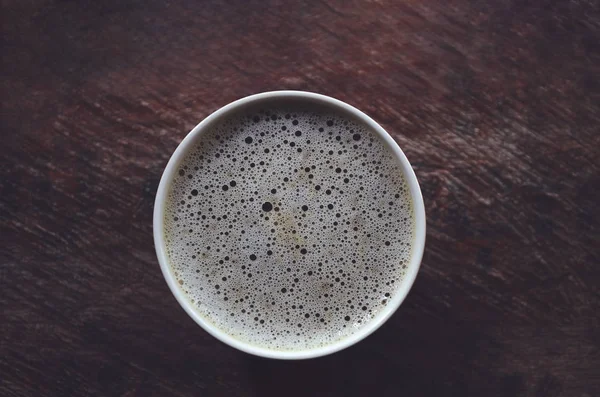 Ansicht Von Oben Kaffeetasse Braune Tasse Und Cremig Auf Holztisch — Stockfoto
