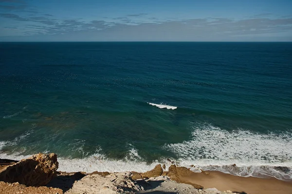 Αεροφωτογραφία της πλαγιάς της παραλίας της ερήμου του Μαρόκου. — Φωτογραφία Αρχείου