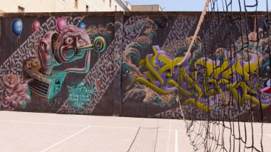 Napoli, murales adli Psikiyatri hastanesi