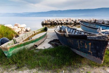 Varano Gölü Puglia Gargano İtalya 