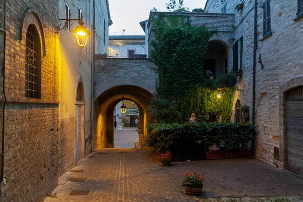 Italy, Marche, Sassoferrato — стокове фото