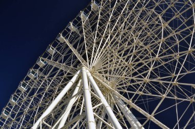 Rio de Janeiro limanındaki dönme dolabın ayrıntıları.