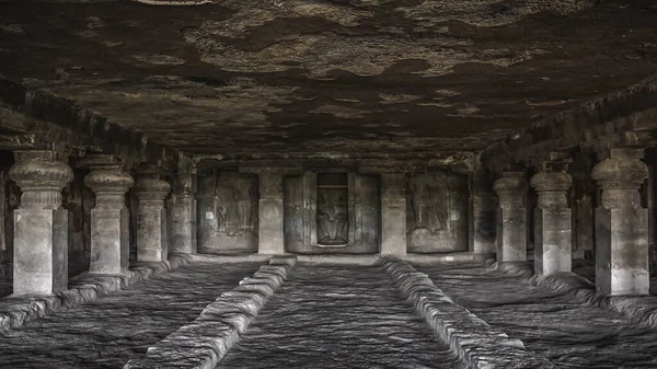 Hindistan 'ın Ellora Mağara Tapınakları