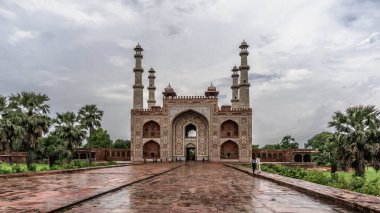 Hindistan 'ın en ünlü ve saygı duyulan Müslüman hükümdarlarından I. Akbar' ın mezarı.