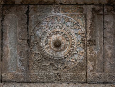 Vijayanagara, Hindistan 'ın kuzeyindeki Karnataka eyaletinin Hampi köyündeki Vijayanagar İmparatorluğu' nun eski başkenti.