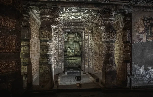 Hindistan, Vindhya Granit Dağları 'ndaki Ajanta Mağara Tapınakları