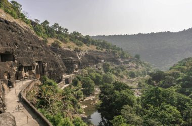 Hindistan, Vindhya Granit Dağları 'ndaki Ajanta Mağara Tapınakları