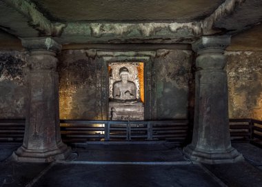 Hindistan, Vindhya Granit Dağları 'ndaki Ajanta Mağara Tapınakları