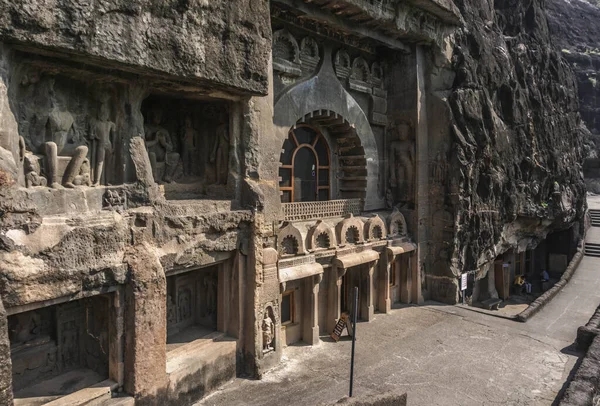 Hindistan, Vindhya Granit Dağları 'ndaki Ajanta Mağara Tapınakları