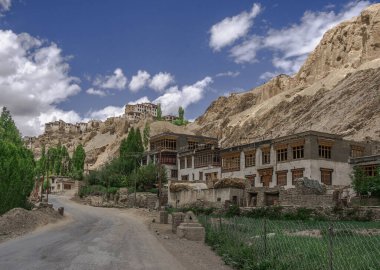 Tibet Budist Manastırı Lamayuru, Lamayuru Gompa, Ladakh, Kargil, Jammu ve Kashmir, Yukarı İndus Vadisi, Hindistan