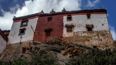 Spiti Vadisi 'ndeki en büyük Tibet Tapınağı Key Gompa Budist Manastırı.