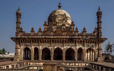 İbrahim Rose 'un mezarı, Bijapur, Hindistan
