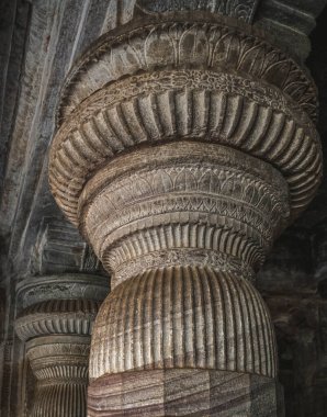 Chalukya hanedanının başkenti Badami, Watapi olarak bilinirdi.