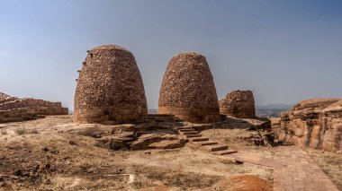 Chalukya hanedanının başkenti Badami, Watapi olarak bilinirdi.