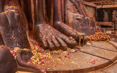 Shravanabelagola şehri, Jainizm 'in takipçilerinin başlıca hac yerlerinden biriydi..