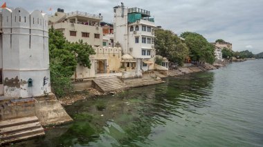 Batı Hindistan 'ın Rajasthan eyaletindeki Udaipur Doğu Venedik veya Göller Şehri, Mewar Prensliğinin eski başkenti.