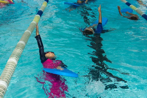 Niños Aprenden Nadar Clase Natación —  Fotos de Stock