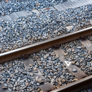 Japonya, Demiryolu Tren Pisti ve Çakıl Taşları