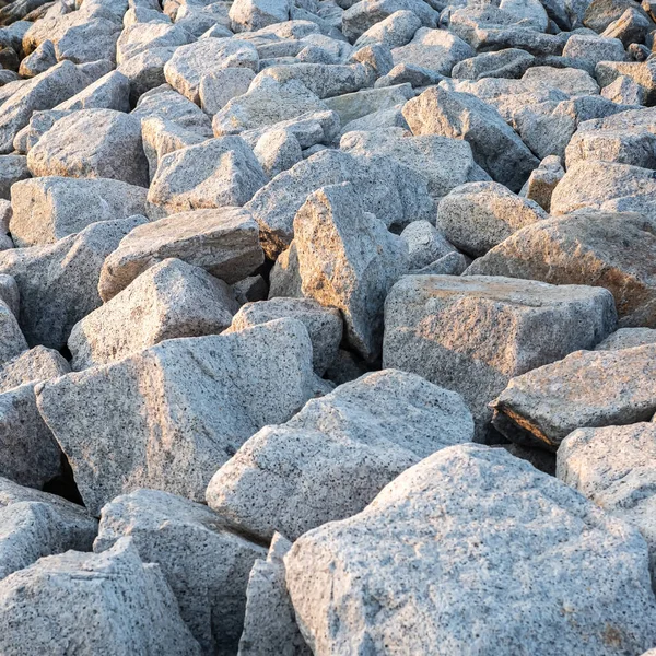 Κλείσε Πέτρα Πέτρα Breakwater Στην Προβλήτα Στην Παραλία — Φωτογραφία Αρχείου