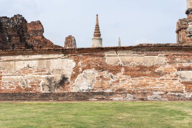 Ayutthaya, Tayland - 20 Ekim 2018: Ayutthaya Tarih Parkındaki antik tapınak ve saray. UNESCO 'nun Tayland Dünya Mirası.