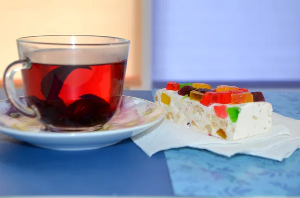 Tea, Hibiscus and eastern sweets — Stock Photo, Image