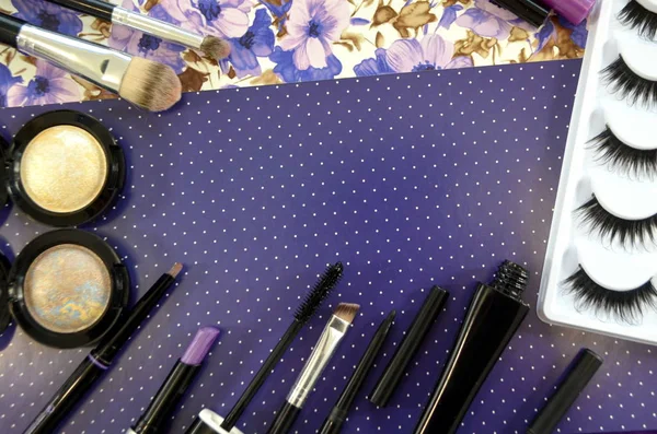 Set dari kosmetik dekoratif. Mascara — Stok Foto