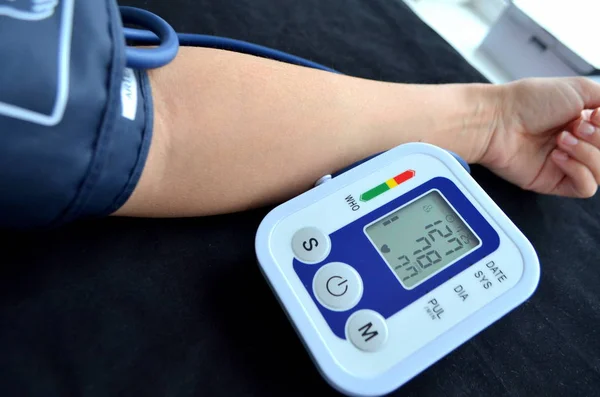Aygıt için Tansiyon ölçme - otomatik tonometer