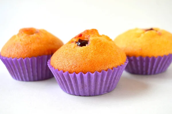 Muffin mit schwarzer Johannisbeere — Stockfoto