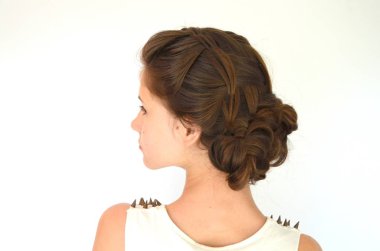 Saç örgü orta uzunlukta Tarih