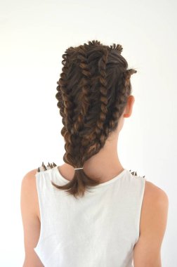 Saç örgü orta uzunlukta Tarih