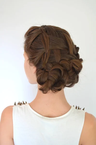 Hairstyle braiding on medium length — Stock Photo, Image