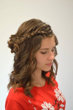 Saç örgü orta uzunlukta Tarih