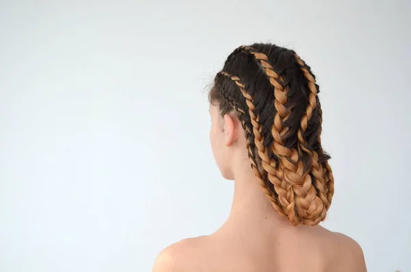 Teenager Mädchen Mit Modernen Haarzöpfen Kanekalona Natürliche Farben — Stockfoto