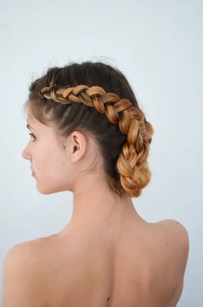 Chica Adolescente Con Trenzas Pelo Modernas Kanekalon Colores Naturales — Foto de Stock