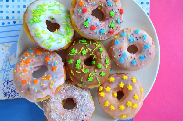 Rosquillas Con Diferentes Esmaltes —  Fotos de Stock