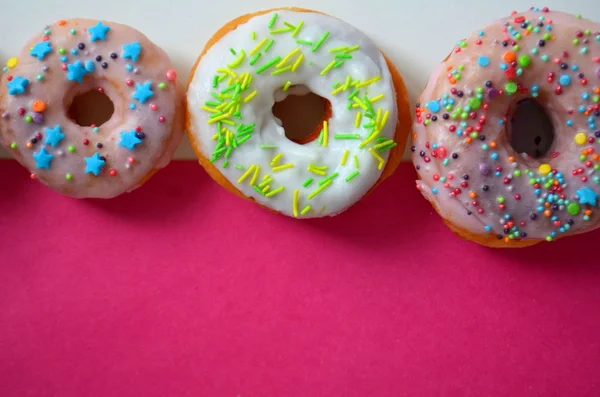 Rosquillas Con Diferentes Esmaltes —  Fotos de Stock