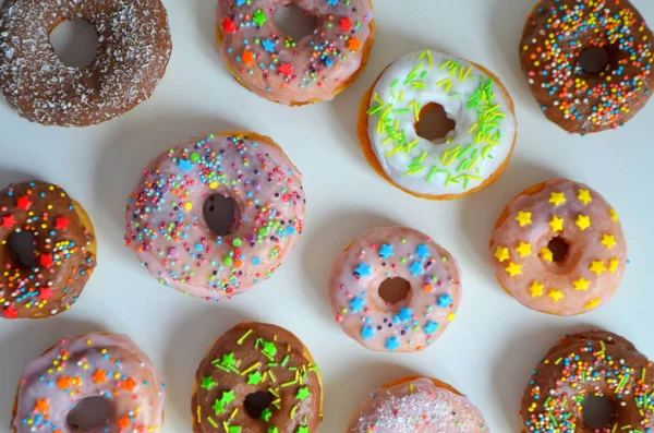 Donuts Met Verschillende Glazuren — Stockfoto